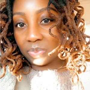 Meet your Posher, Queen